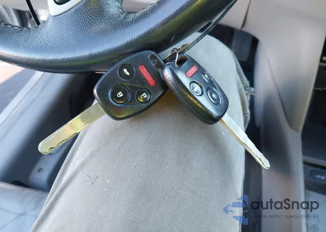 2011 Honda Accord 3.5 Ex-L z USA, uszkodzony, nr VIN 1HGCP3F80BA022683